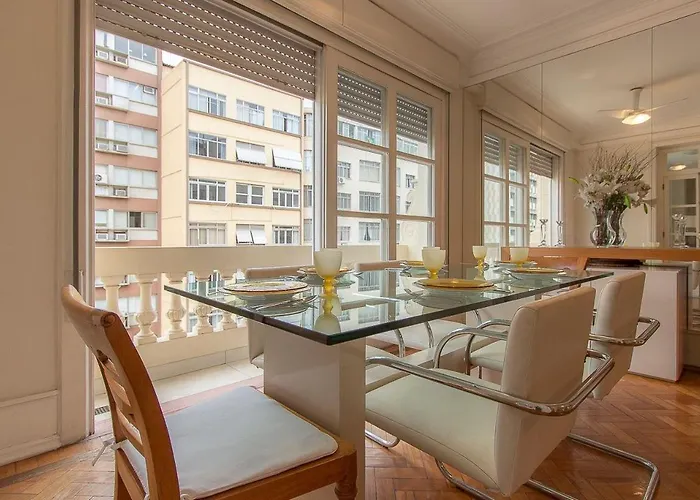 Amplo, Exclusivo E Proximo Ao Mar De Copacabana
